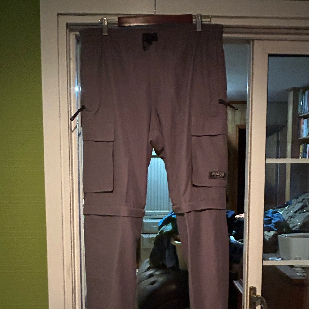 Ultra rare! Forum Snowboards casual, convertible pants.